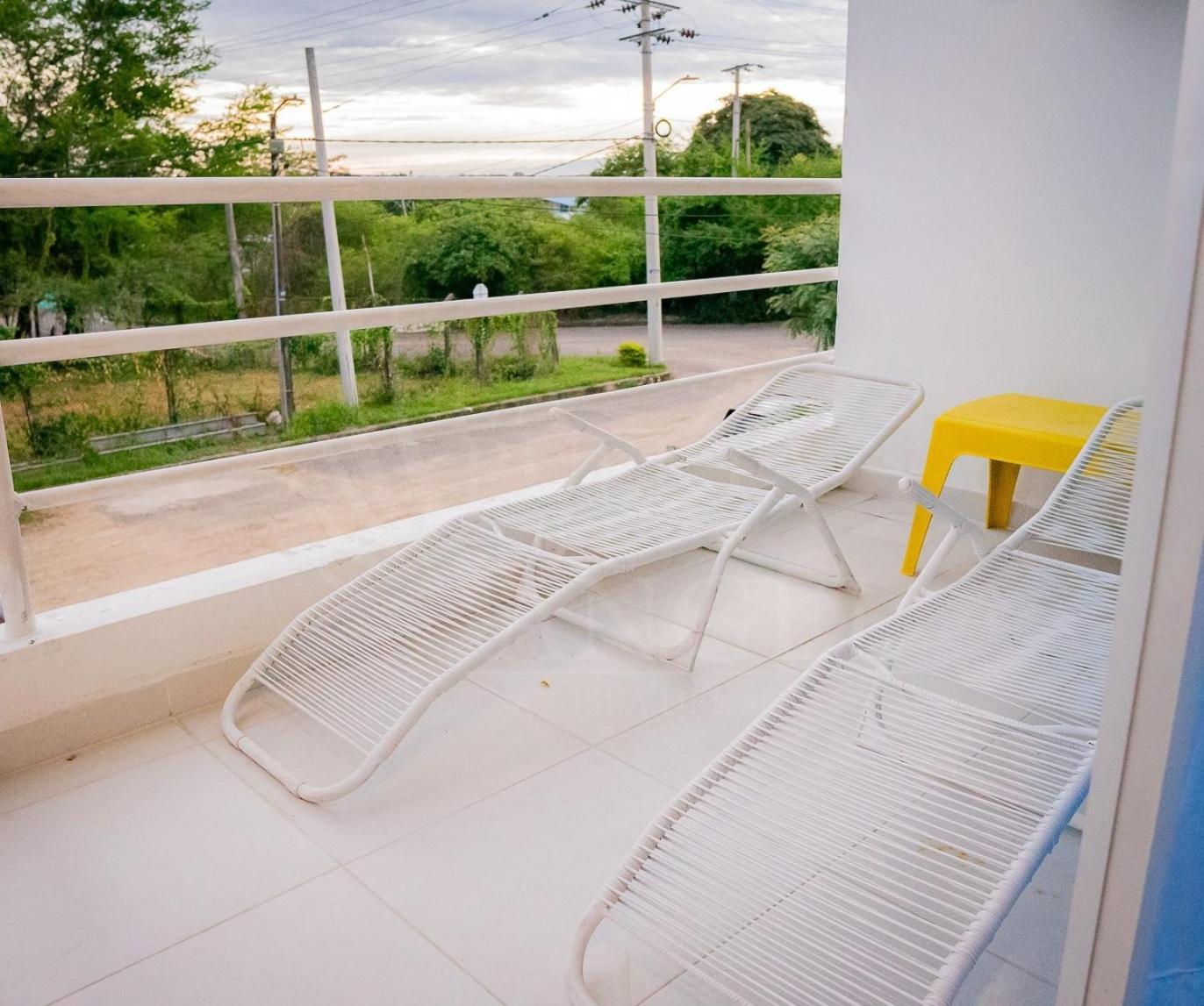 Hotel La Puerta Del Angel Isla à Girardot Extérieur photo
